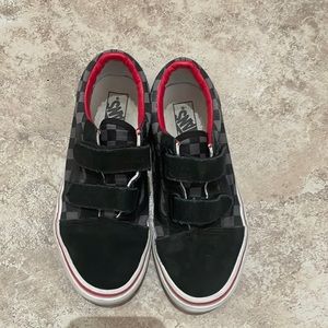 Boys size 2.0 vans!!